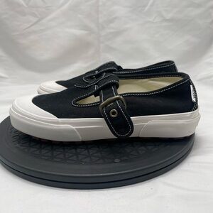 NEW Vans Mary Janes Black/White Canvas Women’s Shoes Sneakers